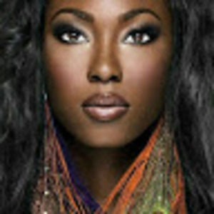 Meet your Posher, Angee